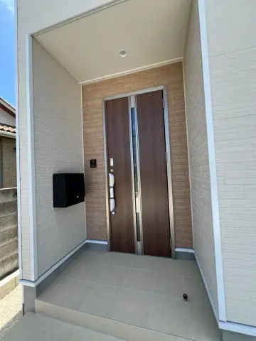 糸満新垣建売3号棟　玄関