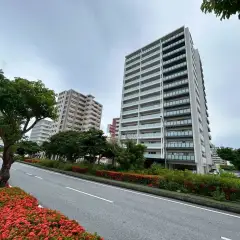 ワイズ上之屋全景