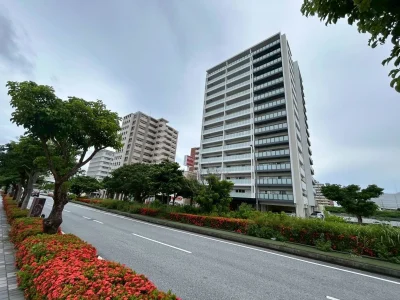 ワイズ上之屋全景
