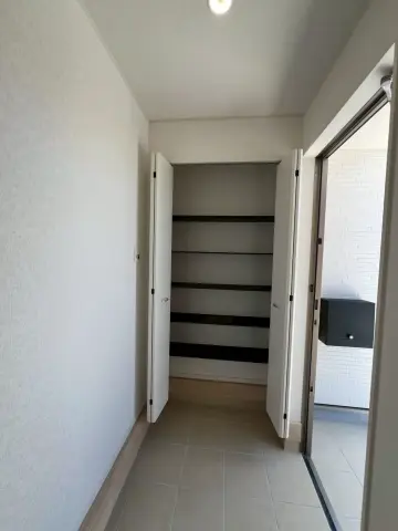 糸満新垣建売2号棟　玄関靴箱