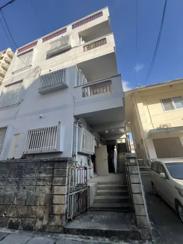 長田売アパート_入口