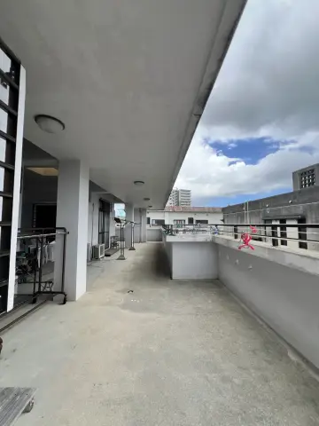 名護宮里売家_ベランダ