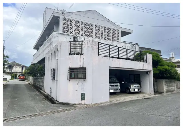 名護宮里売家_建物外観