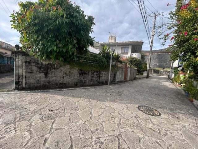 首里崎山町1丁目売地-周辺道路