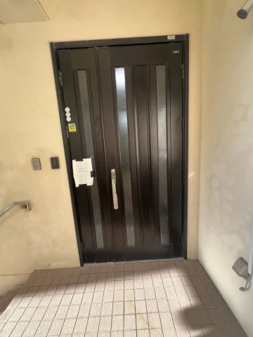 玄関ドア