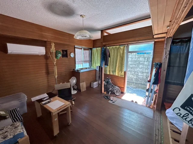 居間・玄関